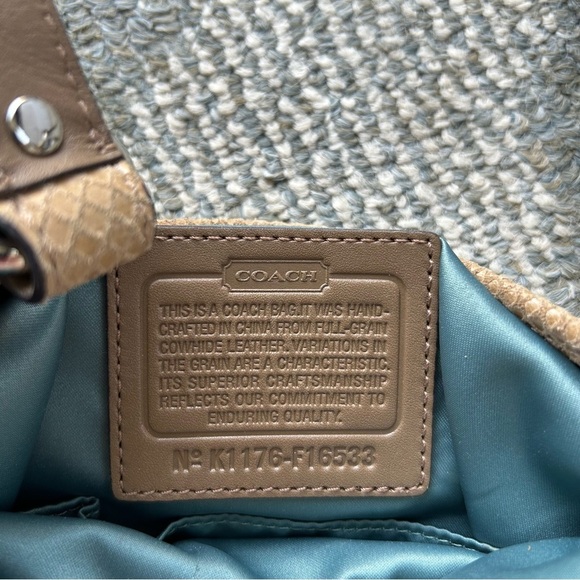 Coach Cream and Tan Leather Crossbody Bag - Picture 2 of 8